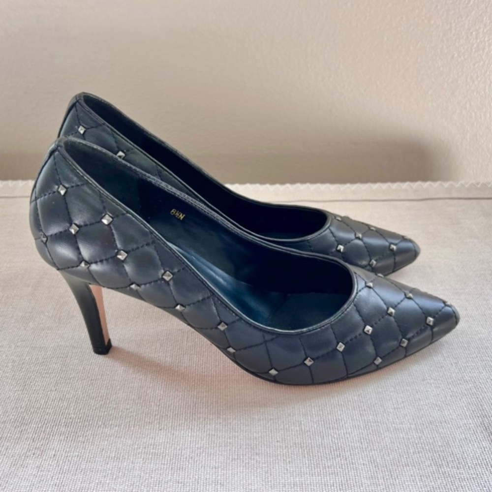 VENALi 8.5 Leather Rock Studded Stiletto Heels